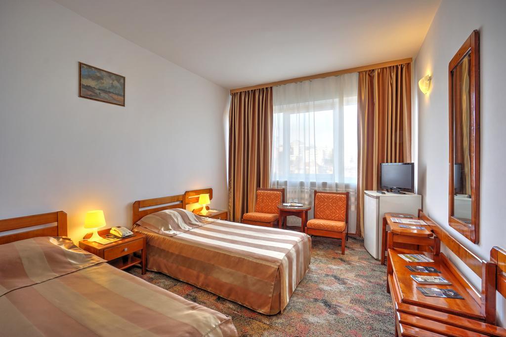 Hotel Capitol Brasov Room photo