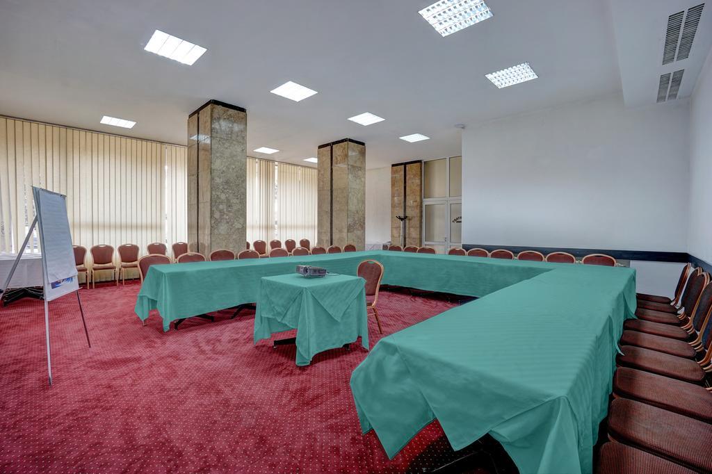 Hotel Capitol Brasov Exterior photo